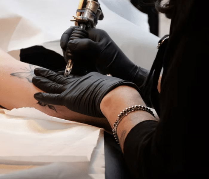 Artist making a Tattoo